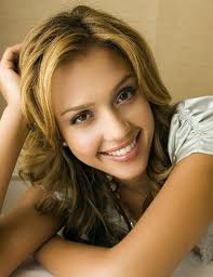 Jessica Alba a slabit usor dupa a doua sarcina Jessica Alba