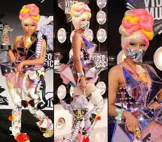 Nicki Minaj imbracata urat la premiile VMA 2011 Nicki Minaj VMA 2011
