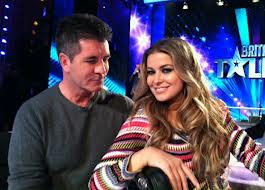 Simon Cowell se intalneste cu Carmen Electra Simon Cowell si Carmen Electra