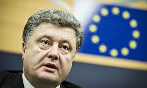 Porosenko l-a invitat pe Iohannis la Kiev Porosenko