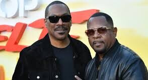 Eddie Murphy și Martin Lawrence sunt acum oficial socri